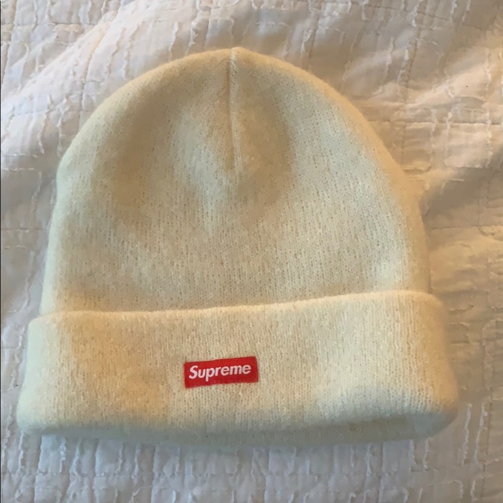 Supreme white/cream beanie - unisex